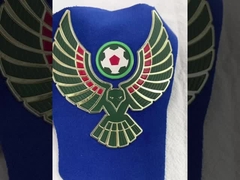 फैक्टरी कस्टम उच्च गुणवत्ता वाले पैच 3 डी ऊंचा लोगो जलरोधक टीपीयू गर्मी हस्तांतरण पैच लोहे पर थक्के