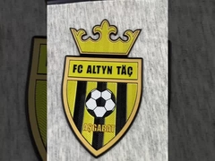 उच्च गुणवत्ता वाले टीपीयू पैच धातु 3 डी नरम टीपीयू पैच कस्टम रंगीन टीपीयू गर्मी हस्तांतरण के लिए परिधान