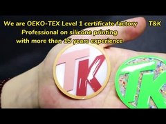 इको फ्रेंडली कस्टम आयरन ऑन हीट प्रेस सिलिकॉन स्टिकर टी-शर्ट 3 डी सिलिकॉन हीट ट्रांसफर प्रिंटिंग