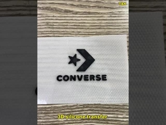 फ़ैक्टरी उच्च गुणवत्ता प्रिंट 3D लोगो सिलिकॉन हीट ट्रांसफर प्रिंटिंग लेबल थर्मल ट्रांसफर हॉट आयरन ओ